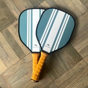Tommy Bahama Pickleball Rackets (Set of 2)
